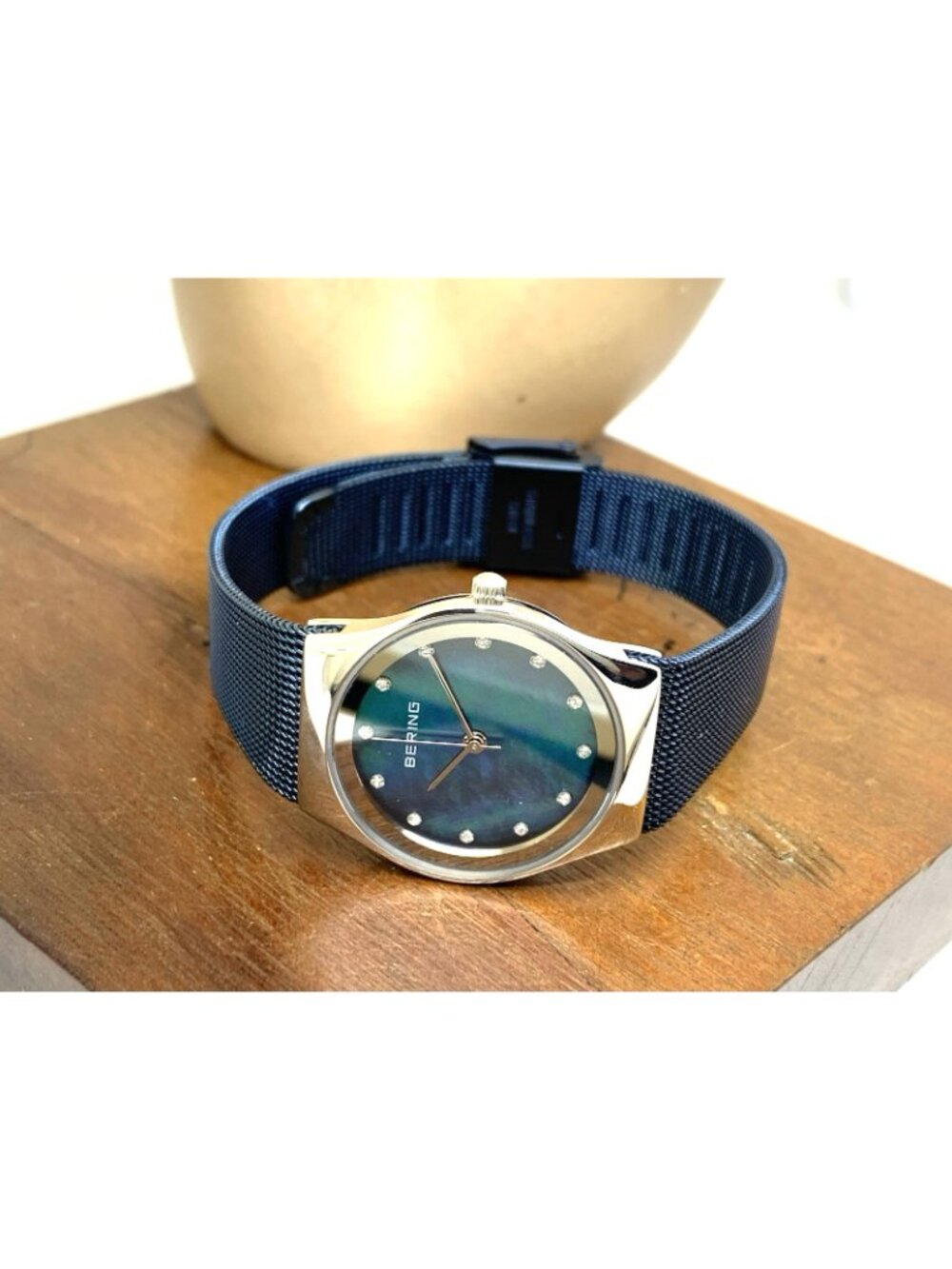 Bering Women's Watch 12927-307 Quartz Silver Blue Dial Mesh Stainless Steel 27mm - Picture 9 of 15